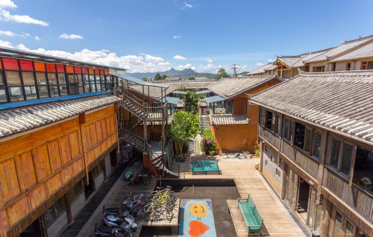 Lijiang Desti Youth Park Hostel Zewnętrze zdjęcie